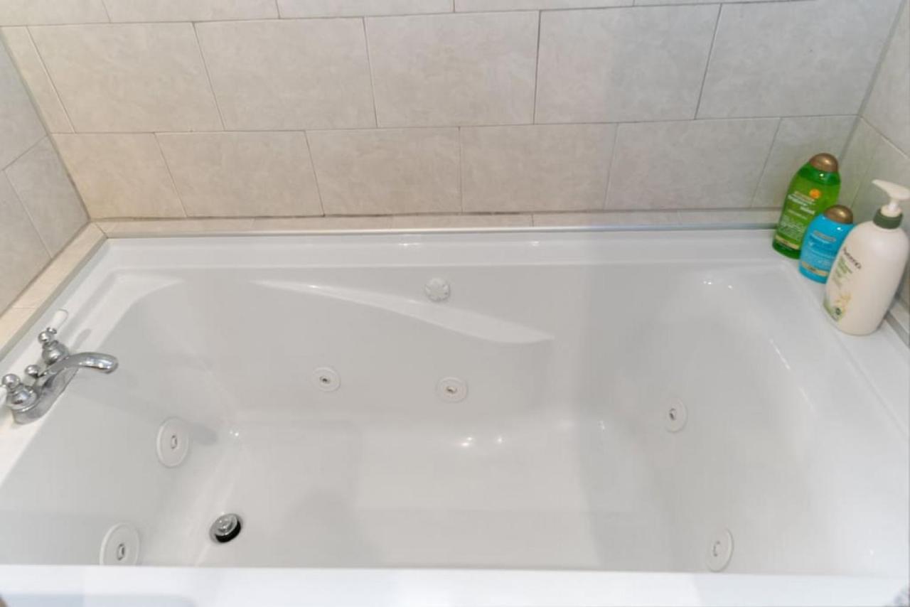Stylish Rowhome-Fishtown-Near Shops Philadelphia Bagian luar foto